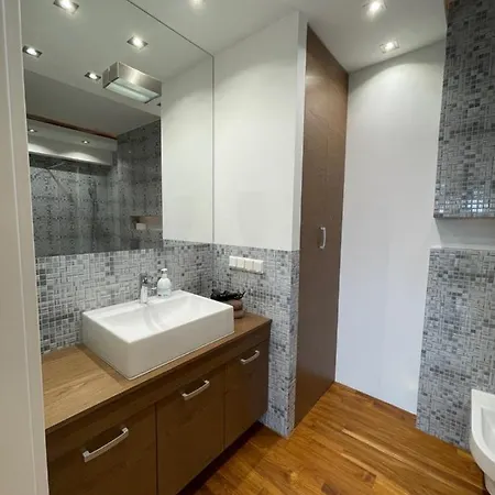 Leoapart Apartment *